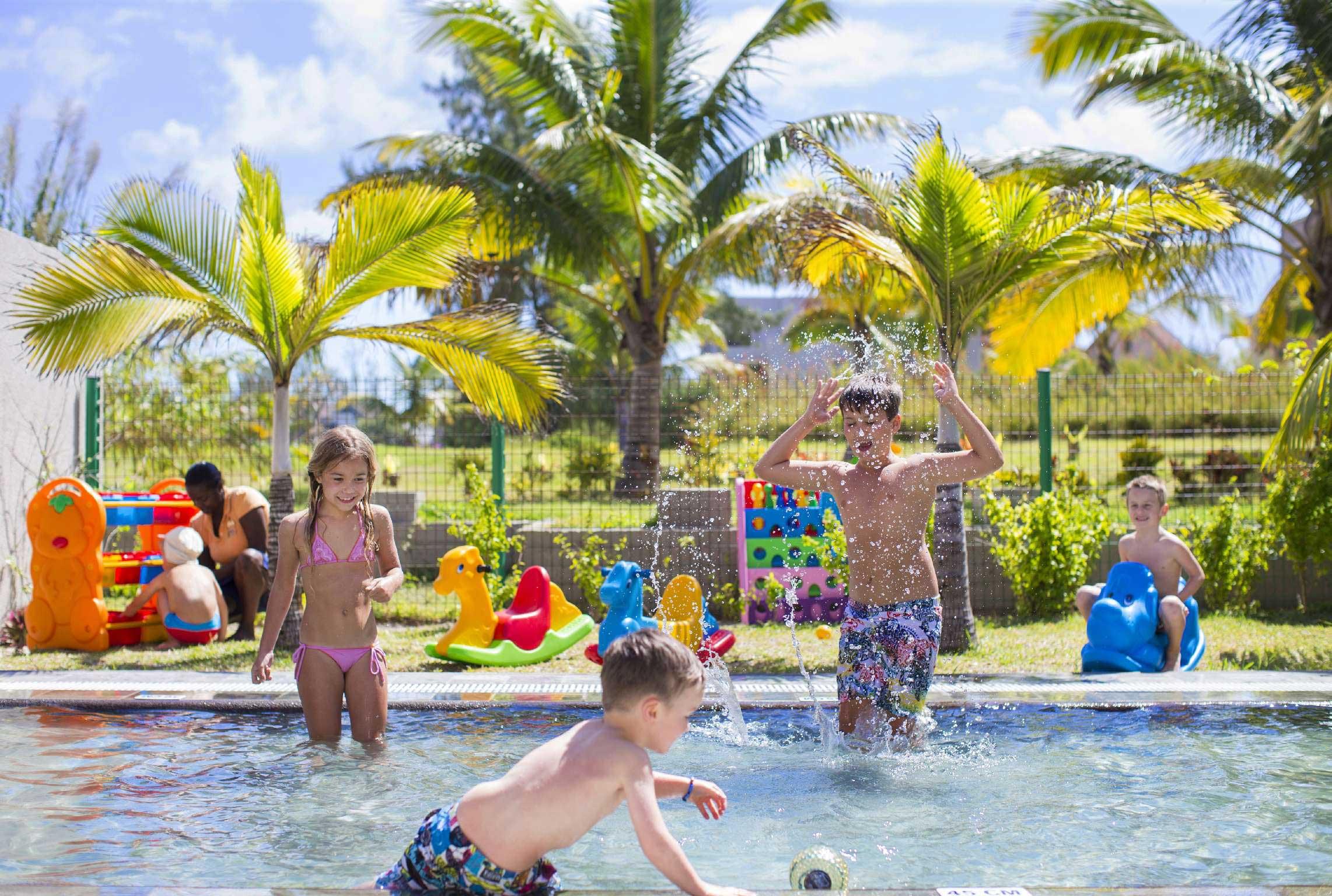 Crystals Beach Resort Belle Mare, A Member Of Radisson Individuals Palmar Luaran gambar