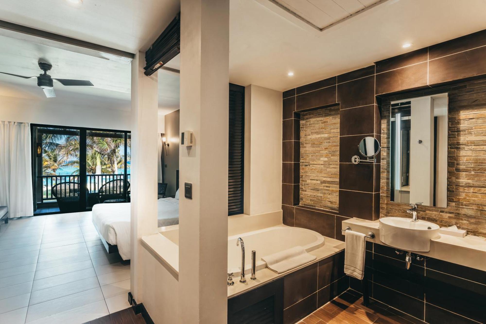 Crystals Beach Resort Belle Mare, A Member Of Radisson Individuals Palmar Luaran gambar