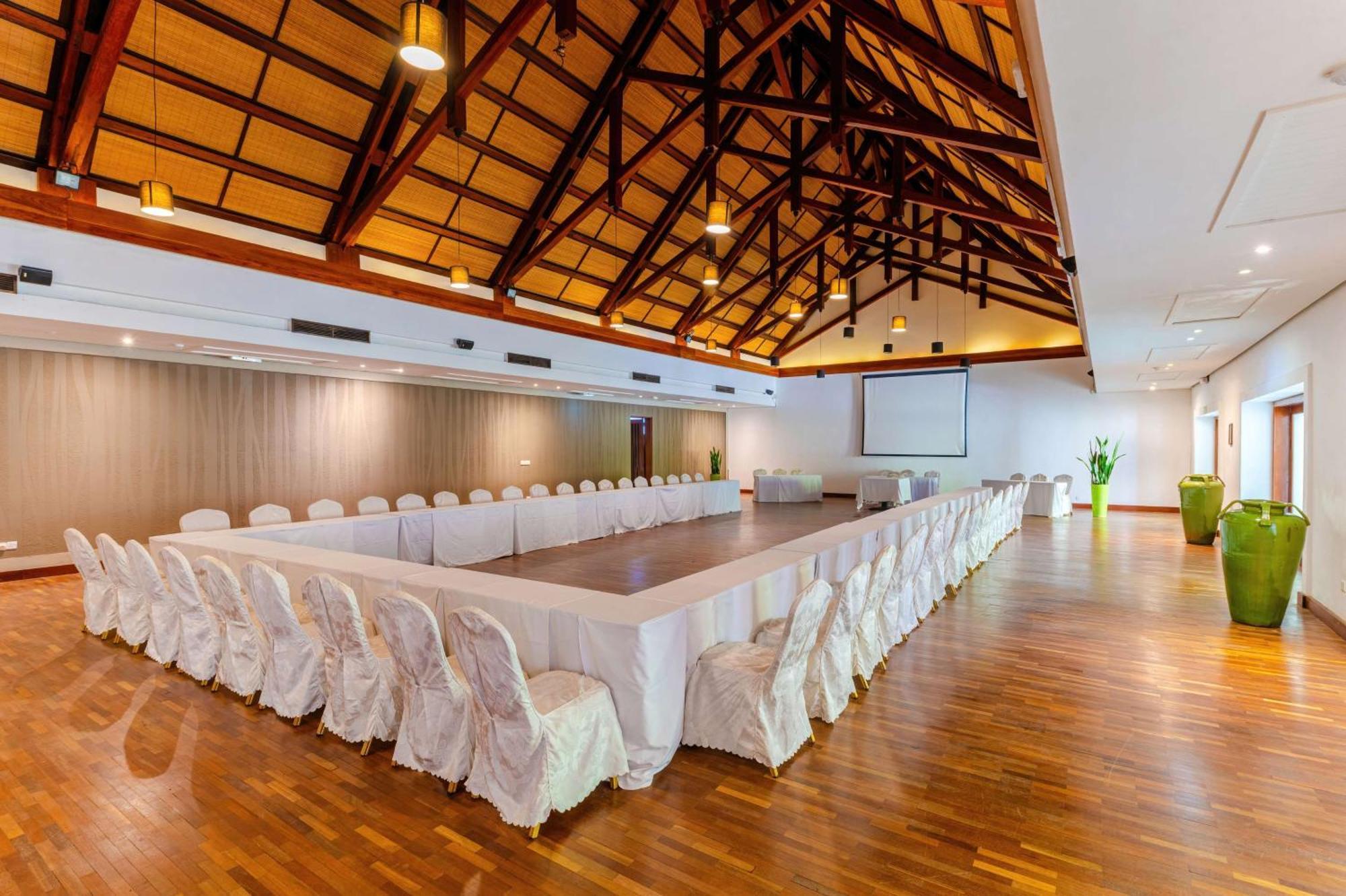 Crystals Beach Resort Belle Mare, A Member Of Radisson Individuals Palmar Luaran gambar
