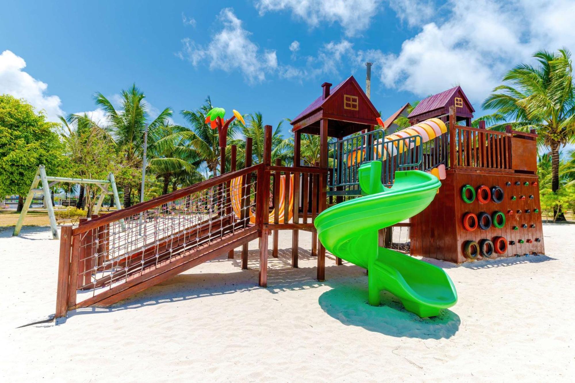 Crystals Beach Resort Belle Mare, A Member Of Radisson Individuals Palmar Luaran gambar